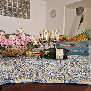 Bed & Breakfast Margot Mondello, Palermo